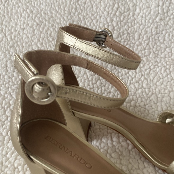 NWOT Bernardo Anthropologie Bethany Gold Braided Strap Block Heels - Picture 8 of 16